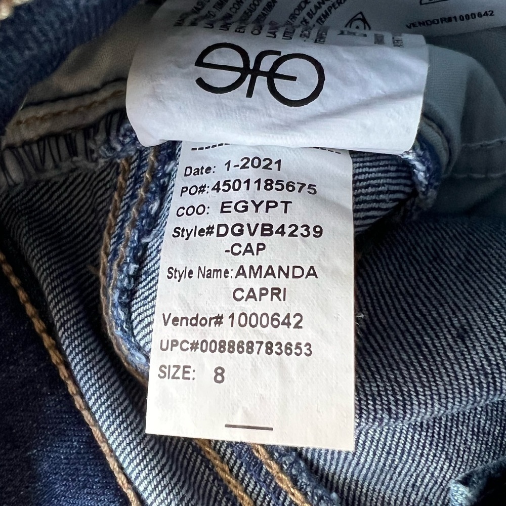 Gloria Vanderbilt Amanda Capri Jeans All Around Slimming Classic Rise Denim NWT - Picture 11 of 15